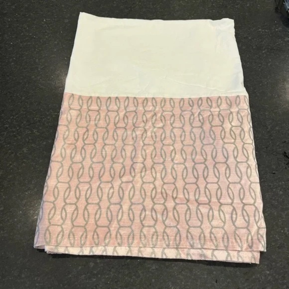 Amelia Velvet Crib Skirt/Blush - Pottery Barn - Picture 4 of 7